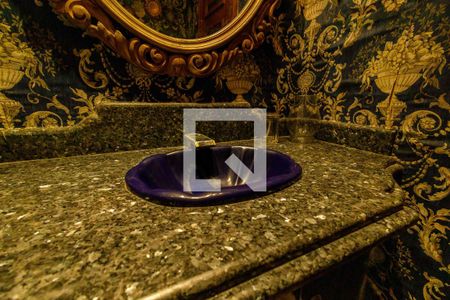 Casa de condomínio à venda com 900m², 6 quartos e 3 vagas Casa de condomínio à venda com 900m², 6 quartos e 3 vagasLavabo