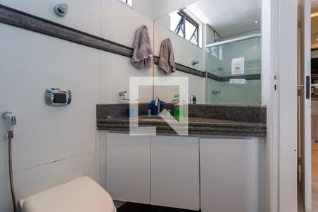 Apartamento à venda com 91m², 1 quarto e 2 vagas Apartamento à venda com 91m², 1 quarto e 2 vagasBanheiro da Suíte