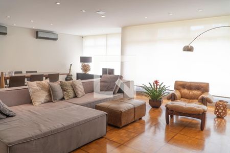 Apartamento à venda com 220m², 3 quartos e 1 vagaSala de estar