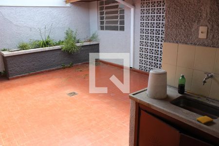 Casa à venda com 250m², 3 quartos e 1 vagaQuintal