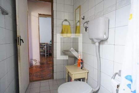 Banheiro de casa à venda com 4 quartos, 290m² em Jardim São Pedro, Porto Alegre