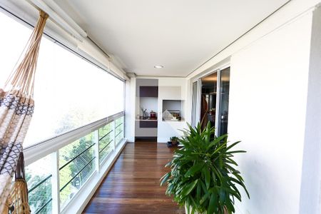 Varanda de apartamento à venda com 3 quartos, 114m² em Parque do Morumbi, São Paulo