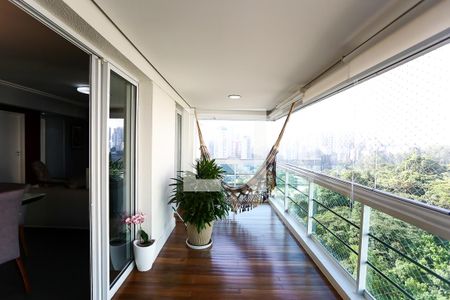 Varanda de apartamento para alugar com 3 quartos, 114m² em Parque do Morumbi, São Paulo