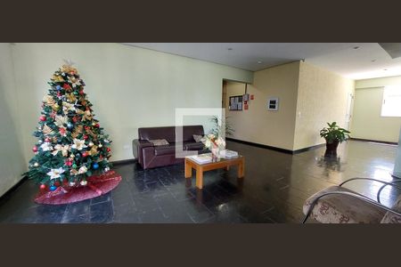 Apartamento à venda com 71m², 2 quartos e 1 vaga Apartamento à venda com 71m², 2 quartos e 1 vagaHall social