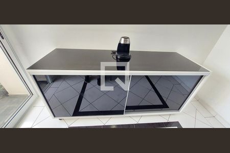 Apartamento à venda com 71m², 2 quartos e 1 vaga Apartamento à venda com 71m², 2 quartos e 1 vagaSala