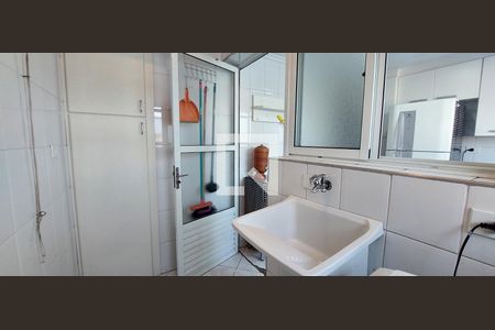 Apartamento à venda com 71m², 2 quartos e 1 vaga Apartamento à venda com 71m², 2 quartos e 1 vagaÁrea de Serviço