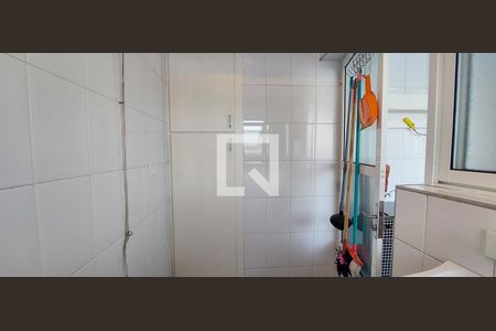 Apartamento à venda com 71m², 2 quartos e 1 vaga Apartamento à venda com 71m², 2 quartos e 1 vagaÁrea de Serviço