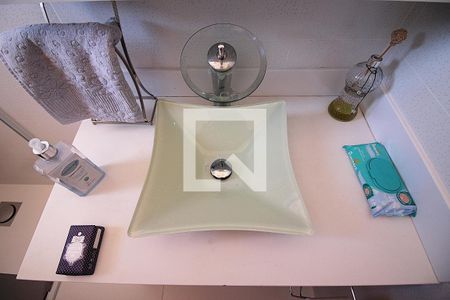 Casa à venda com 250m², 3 quartos e 2 vagasSuíte 3 Banheiro 