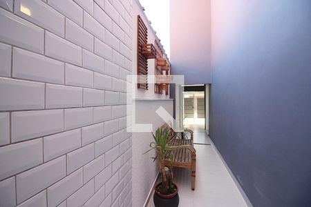 Casa à venda com 250m², 3 quartos e 2 vagasCorredor