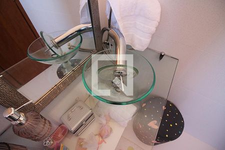 Casa à venda com 250m², 3 quartos e 2 vagasSuíte 2 Banheiro 