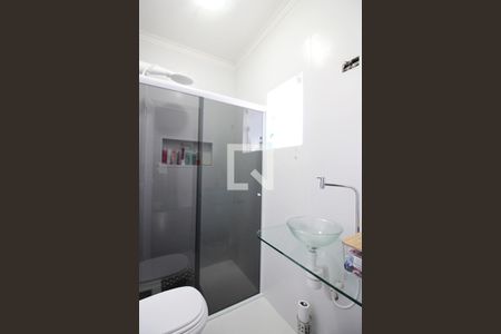 Casa à venda com 250m², 3 quartos e 2 vagasSuíte 1 Banheiro 