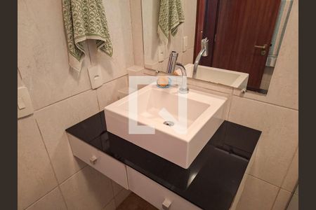 Apartamento à venda com 90m², 3 quartos e 1 vaga Apartamento à venda com 90m², 3 quartos e 1 vagaBanheiro