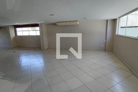 Apartamento à venda com 65m², 2 quartos e 1 vagaarea de serviço