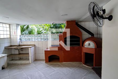 Apartamento à venda com 65m², 2 quartos e 1 vagaarea de serviço