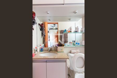 Apartamento à venda com 90m², 3 quartos e 2 vagasBanheiro