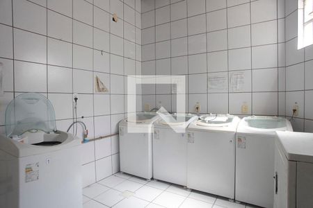 Apartamento à venda com 68m², 2 quartos e sem vagaÁrea Comum - Lavanderia