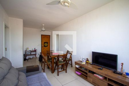 Sala de apartamento para alugar com 2 quartos, 72m² em Santa Rosa, Niterói