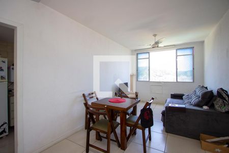 Sala de apartamento para alugar com 2 quartos, 72m² em Santa Rosa, Niterói