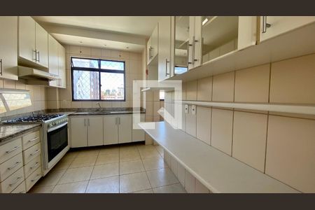 Cozinha de apartamento à venda com 4 quartos, 120m² em Padre Eustáquio, Belo Horizonte