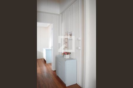Corredor de casa de condomínio para alugar com 1 quarto, 80m² em Mercês, Curitiba