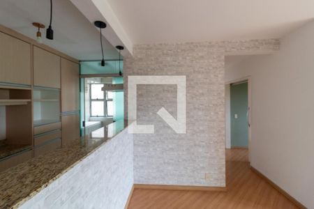 Sala  de apartamento à venda com 3 quartos, 64m² em Vila Sofia, São Paulo