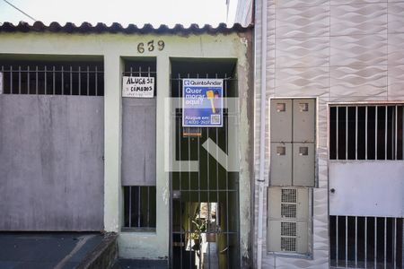 Casa para alugar com 75m², 2 quartos e sem vaga Casa para alugar com 75m², 2 quartos e sem vagaFachada