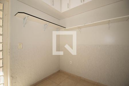 Casa para alugar com 200m², 3 quartos e 6 vagas Casa para alugar com 200m², 3 quartos e 6 vagasQuarto de Serviço