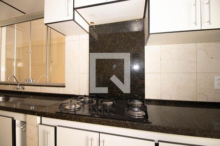 Casa para alugar com 200m², 3 quartos e 6 vagas Casa para alugar com 200m², 3 quartos e 6 vagasCozinha