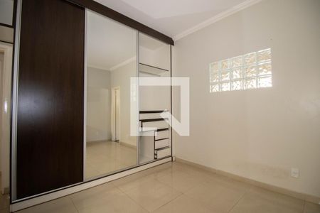 Casa para alugar com 200m², 3 quartos e 6 vagas Casa para alugar com 200m², 3 quartos e 6 vagasSuíte 2