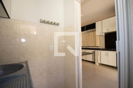 Casa para alugar com 200m², 3 quartos e 6 vagas Casa para alugar com 200m², 3 quartos e 6 vagasÁrea de Serviço