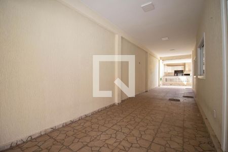 Casa para alugar com 200m², 3 quartos e 6 vagas Casa para alugar com 200m², 3 quartos e 6 vagasGaragem