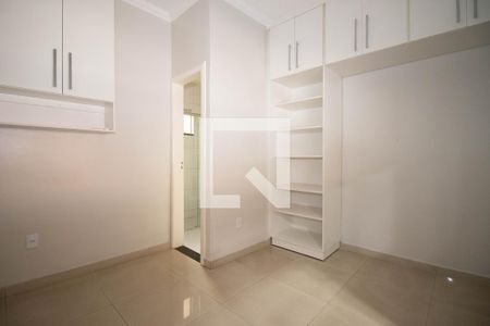 Suíte 1 de casa para alugar com 3 quartos, 200m² em Qe 32, Brasília