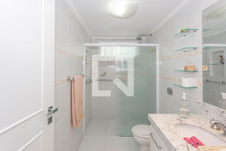 Apartamento à venda com 246m², 3 quartos e 3 vagasBanheiro Quarto 2