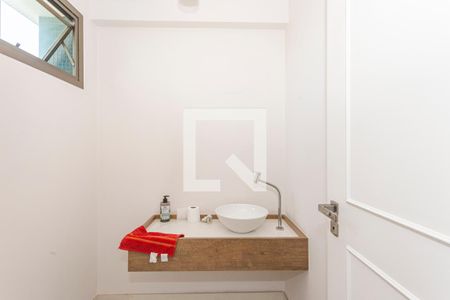 Apartamento à venda com 246m², 3 quartos e 3 vagasBanheiro Social