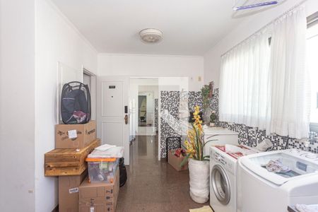 Apartamento à venda com 246m², 3 quartos e 3 vagasÁrea de Serviço