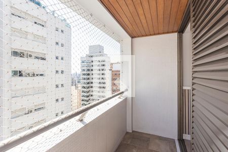 Apartamento à venda com 246m², 3 quartos e 3 vagasVaranda Quarto 3
