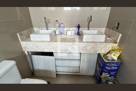 Apartamento para alugar com 550m², 5 quartos e 2 vagasBanheiro da Suíte