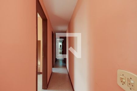 Corredor de apartamento à venda com 3 quartos, 120m² em Grajau, Rio de Janeiro