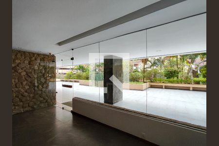 Apartamento para alugar com 120m², 3 quartos e 2 vagasFachada e portaria