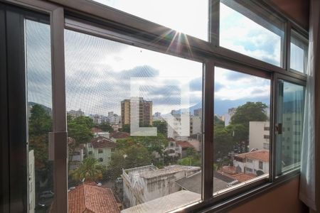 Sala de apartamento à venda com 3 quartos, 120m² em Grajau, Rio de Janeiro