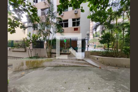 Apartamento para alugar com 120m², 3 quartos e 2 vagasFachada e portaria