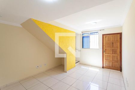 Sala  de casa de condomínio à venda com 2 quartos, 55m² em São João Batista, Belo Horizonte