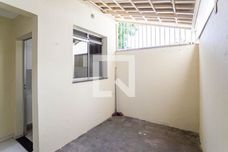 Casa de condomínio à venda com 55m², 2 quartos e 1 vagaÁrea externa