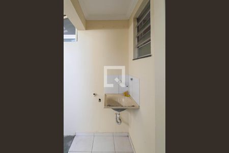 Casa de condomínio à venda com 55m², 2 quartos e 1 vagaÁrea de serviço 