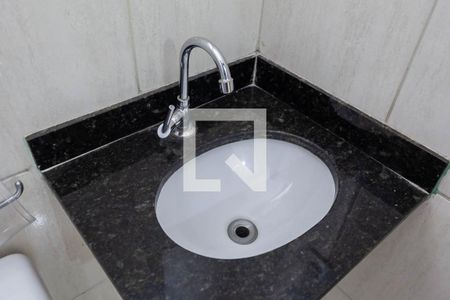 Casa de condomínio à venda com 55m², 2 quartos e 1 vagaBanheiro social 