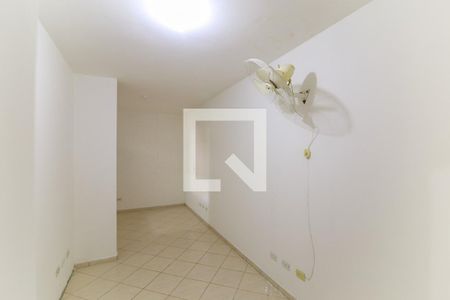 Sala/Quarto de casa para alugar com 1 quarto, 64m² em Jardim Clementino, Taboão da Serra