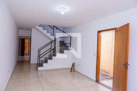 Sala de casa para alugar com 3 quartos, 110m² em Jardim Fernandes, São Paulo