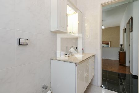 Casa à venda com 212m², 4 quartos e 3 vagas Casa à venda com 212m², 4 quartos e 3 vagasBanheiro