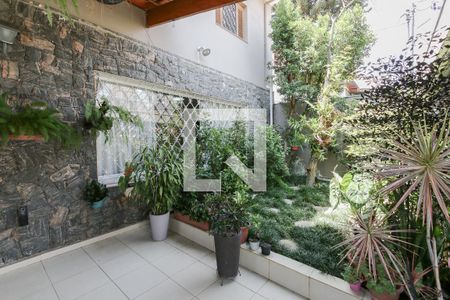 Casa à venda com 212m², 4 quartos e 3 vagas Casa à venda com 212m², 4 quartos e 3 vagasJardim