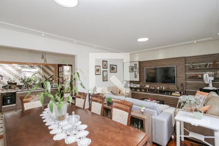 Sala de casa à venda com 4 quartos, 212m² em Brooklin Paulista, São Paulo